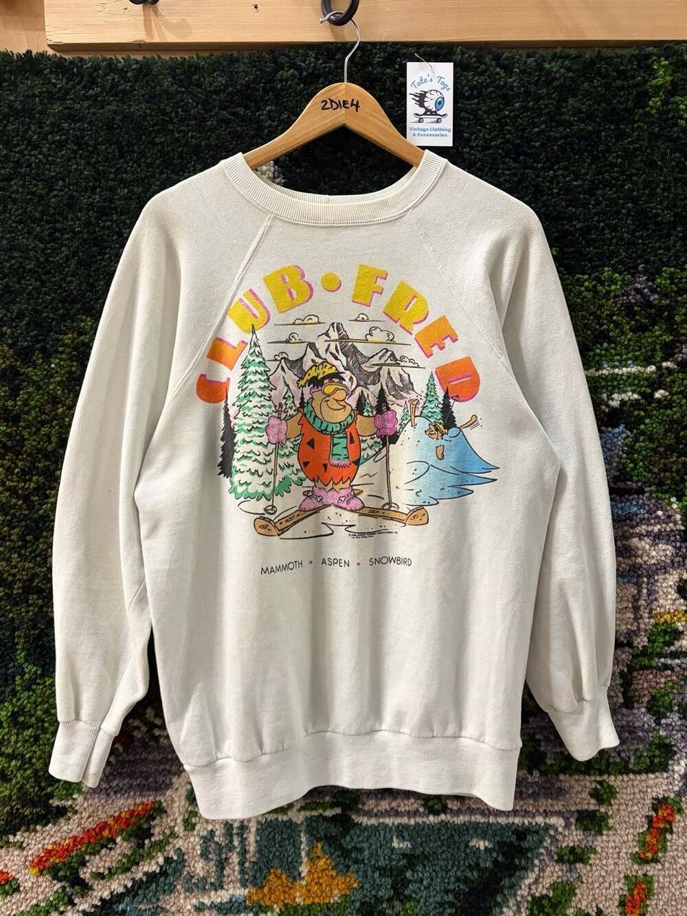 Vintage 1986 Club Fred The Flintstones Skiing Mammoth Aspen Snowbird Sweatshirt
